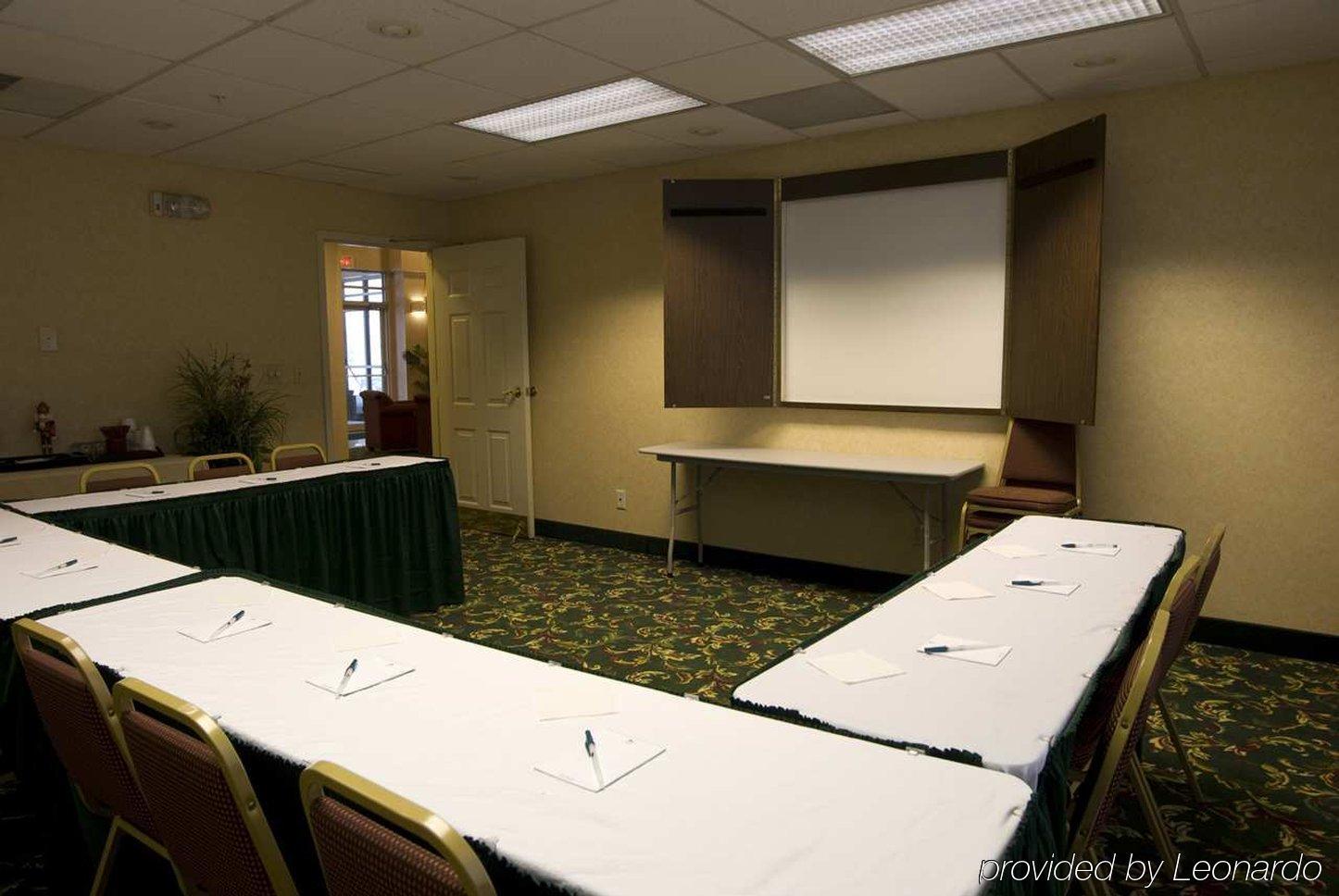 Homewood Suites By Hilton Columbus-Hilliard Kinh doanh bức ảnh